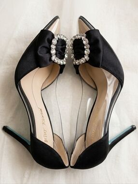 EUC Betsey Johnson SB-MOXIE Black Satin Rhinestone Bow Pointed Toe Pumps - 9.5!